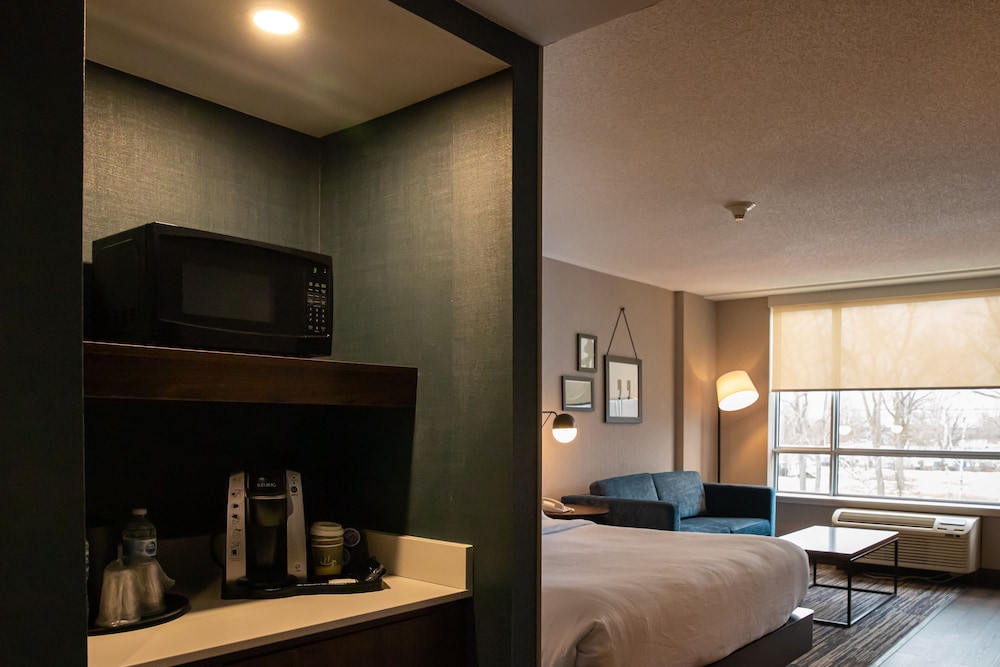 Four Points by Sheraton Point Edward Sarnia 27/62