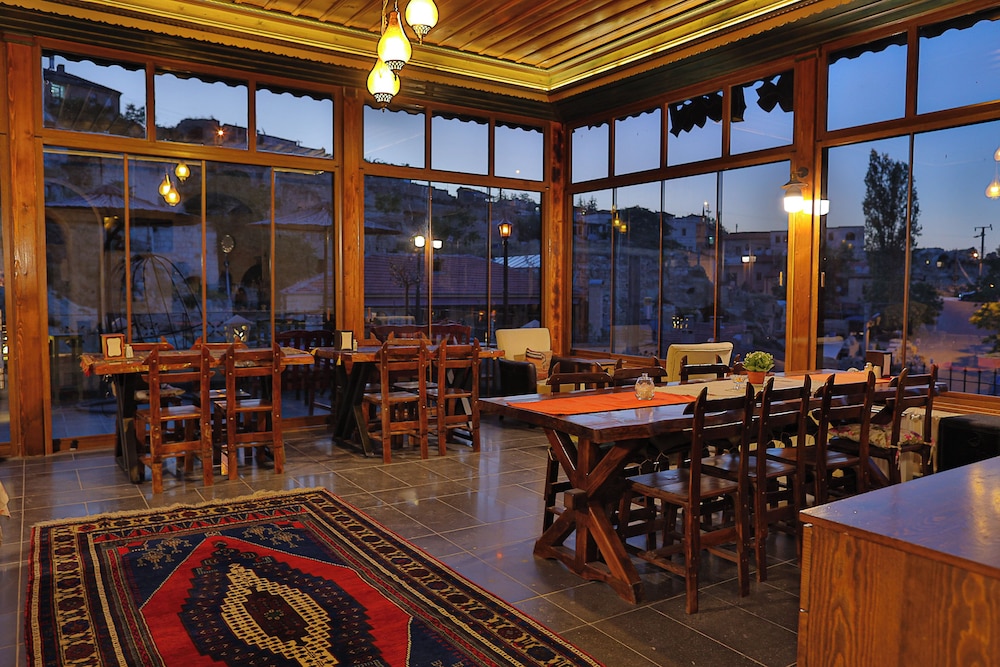 Demisos Caves The Hotel 36/50