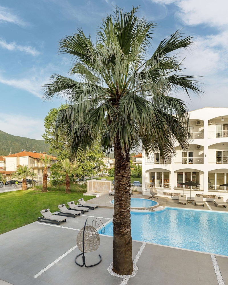 Stavros Beach Hotel 44/50