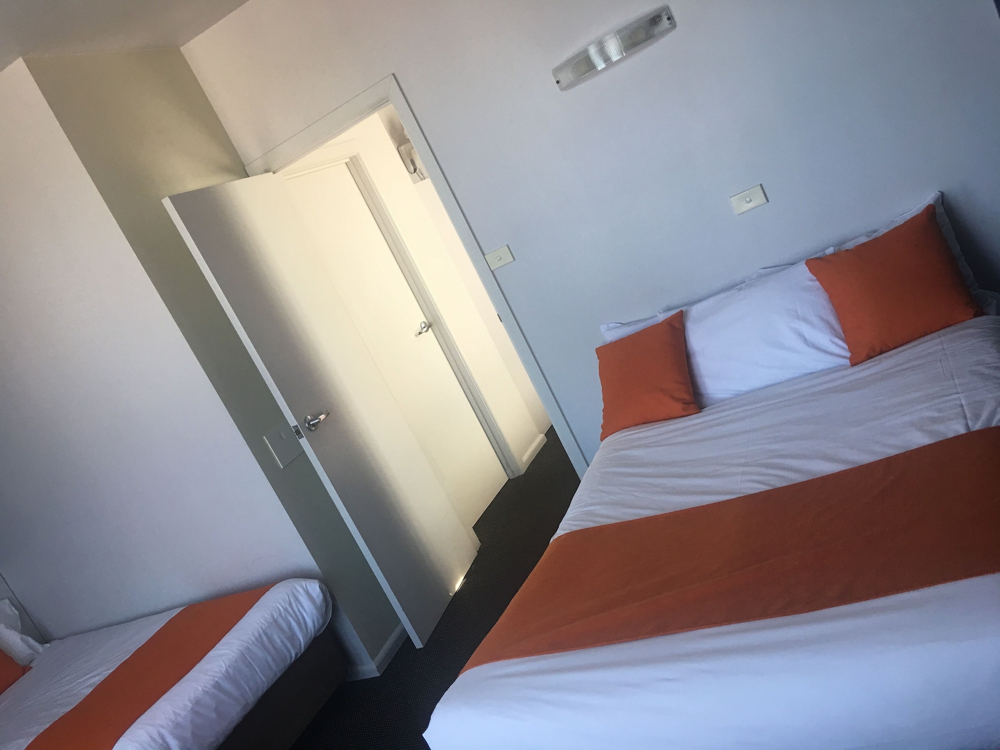 2 BEDROOMS, STUDIO, WITH VIEW