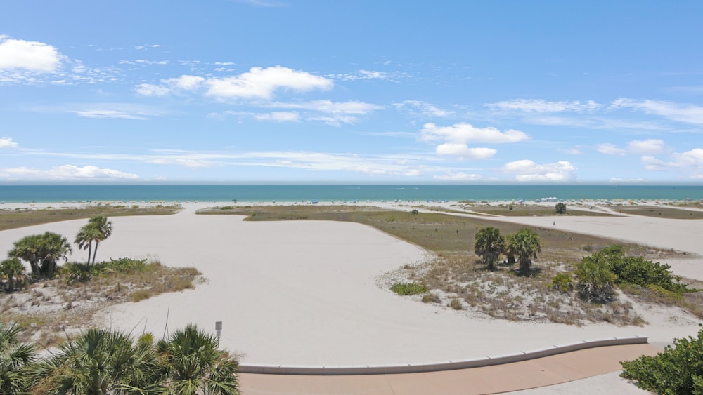 Surf Beach Resort 45/50