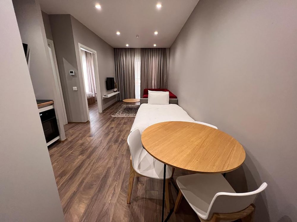 Habitat Hotel 38/49