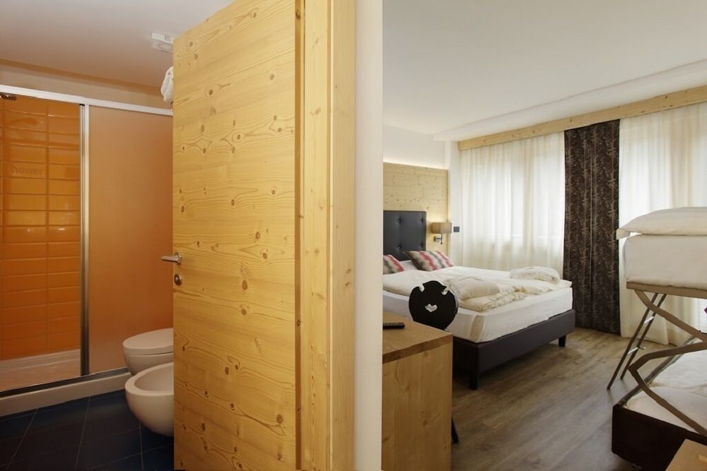 Hotel Sporting Ravelli 8/56