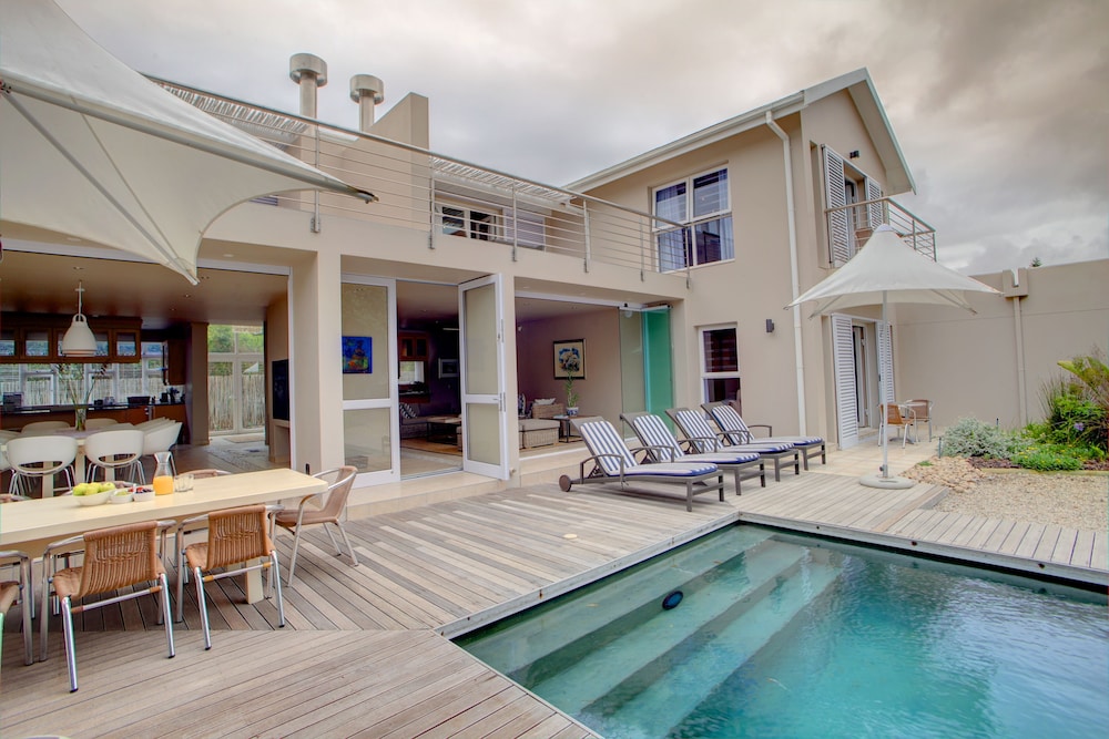Starfish Guest Lodge 4/40