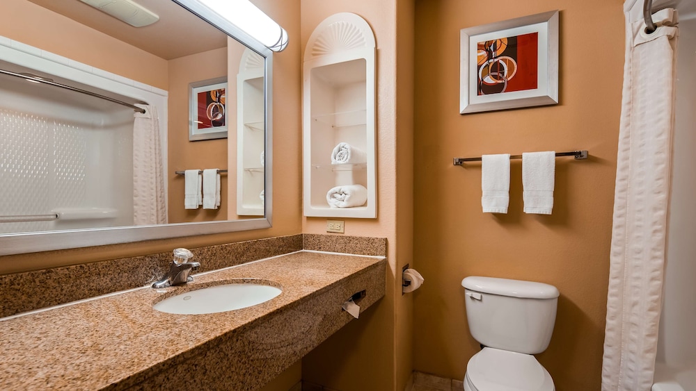 Best Western Plus The Woodlands 10/31