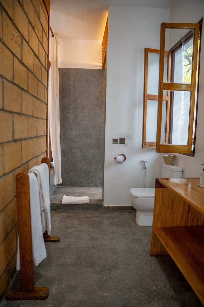 Aluna Beach Lodge 44/50