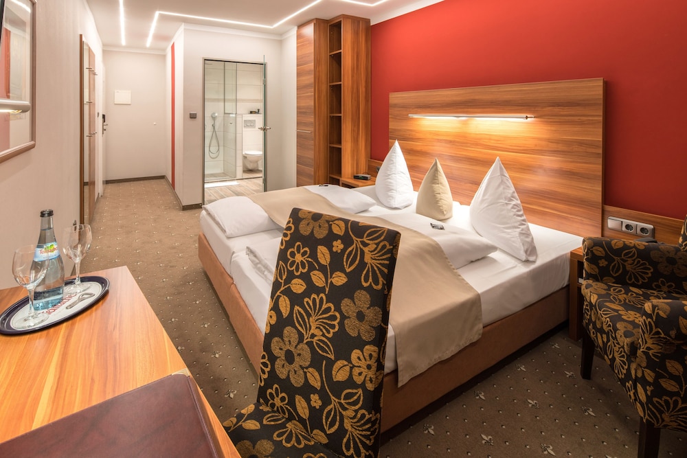 HOTEL ISARTOR 20/69