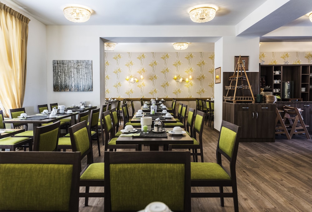 Theater Hotel Salzburg 53/60