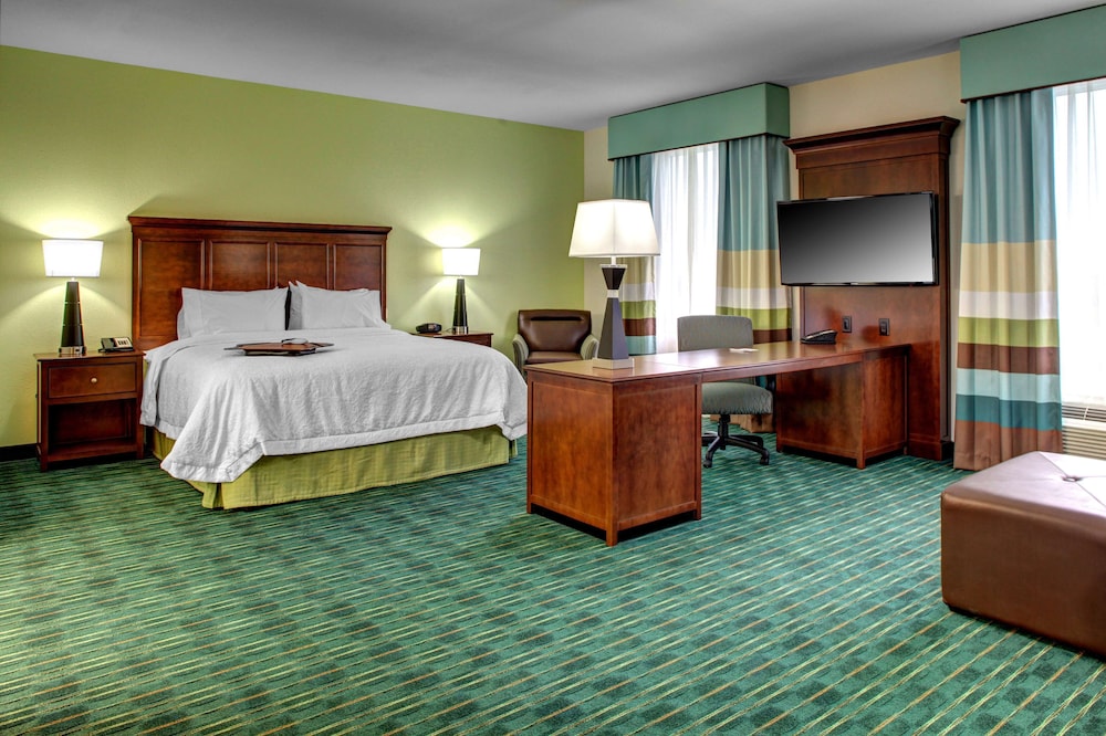 Hampton Inn & Suites Coconut Creek 12/49