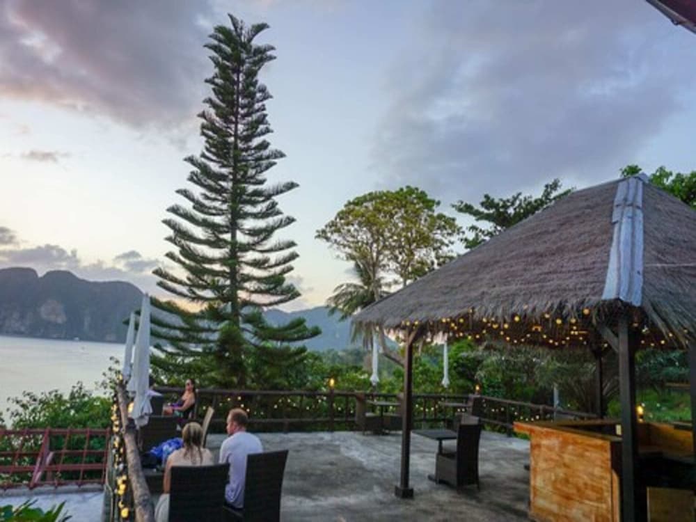Hip Seaview Resort At Phi Phi 2/50