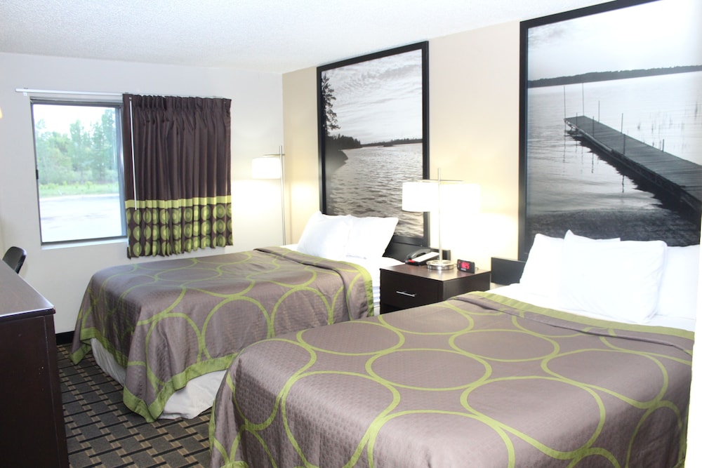 Super 8 by Wyndham Clear Lake 19/58