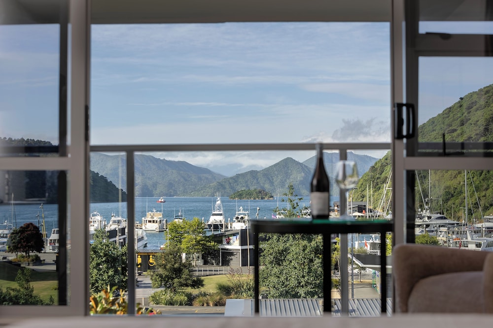 Edit Picton in PICTON