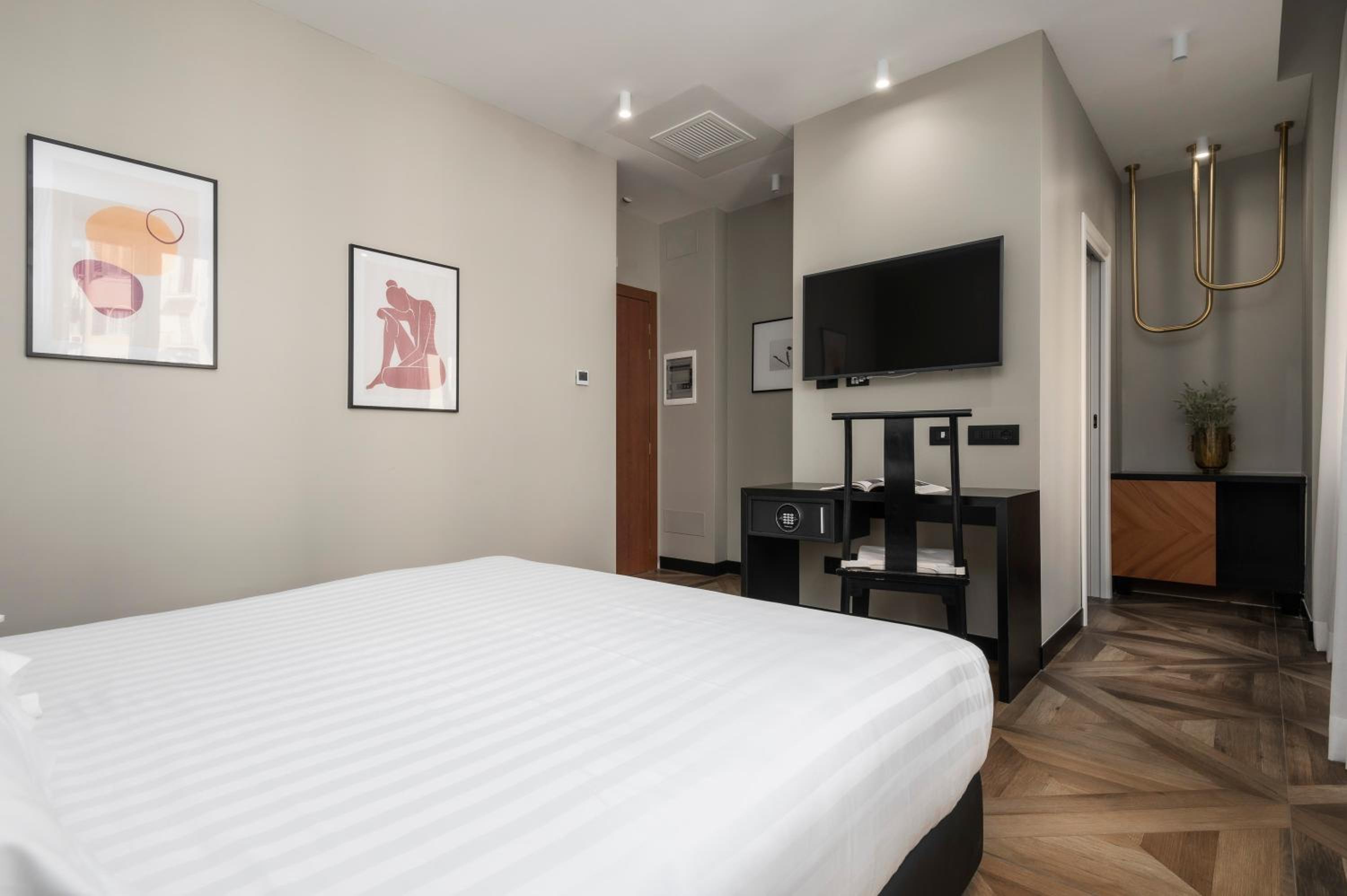 Hotel Valeri 8/50