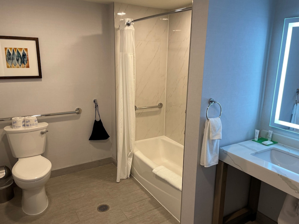 Hyatt Place Santa Barbara 54/55