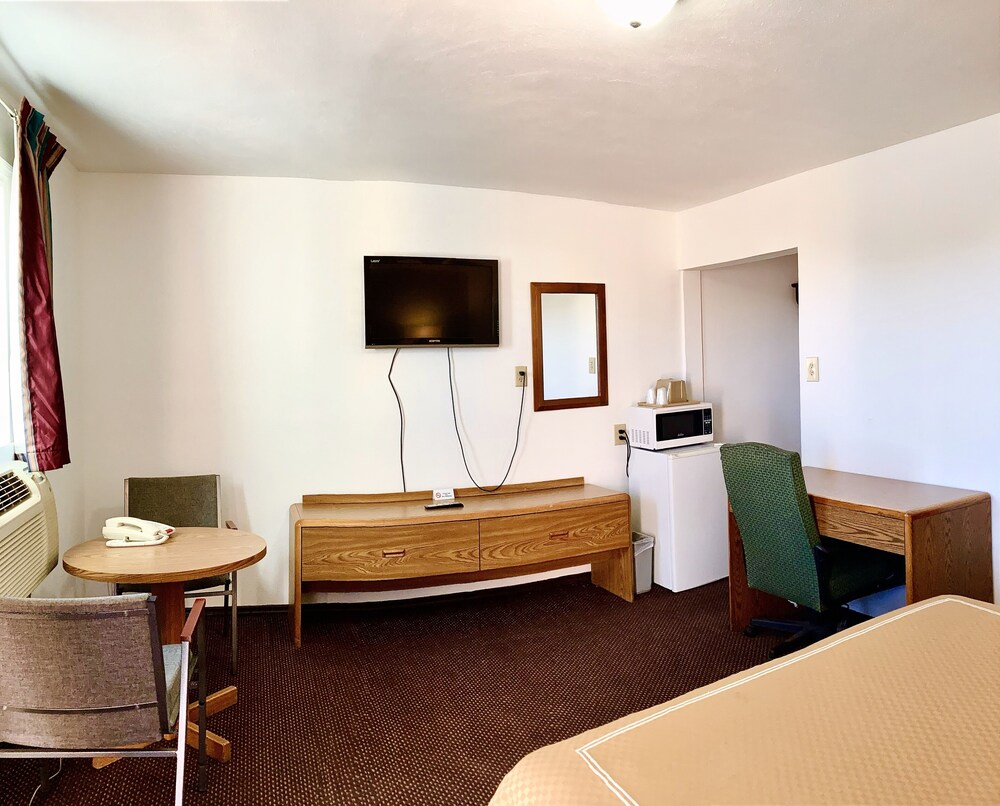 Desert Inn 38/49