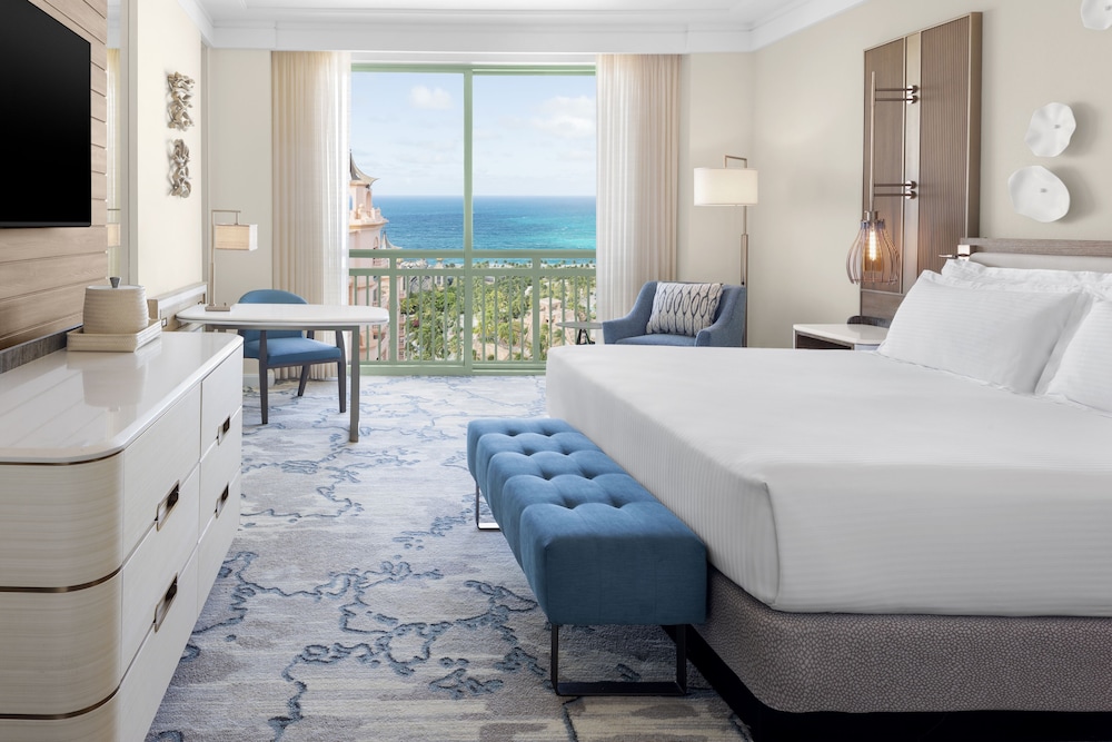 Imperial, King Bed, Water View