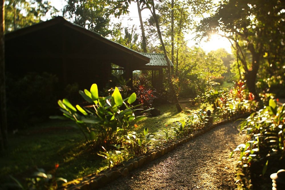 THE LODGE AT PICO BONITO 73/76