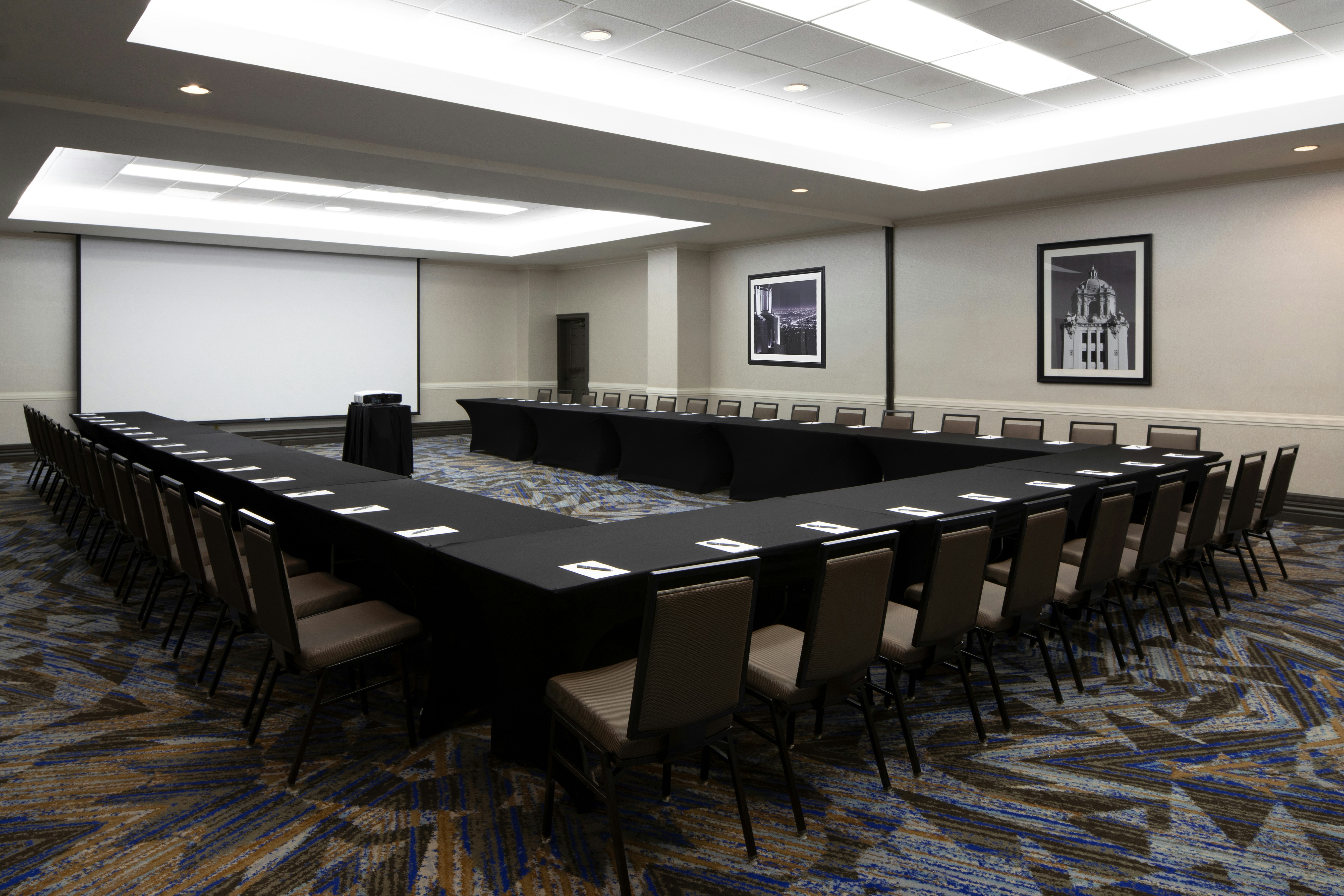 Embassy Suites by Hilton Los Angeles International Airport North 62/74