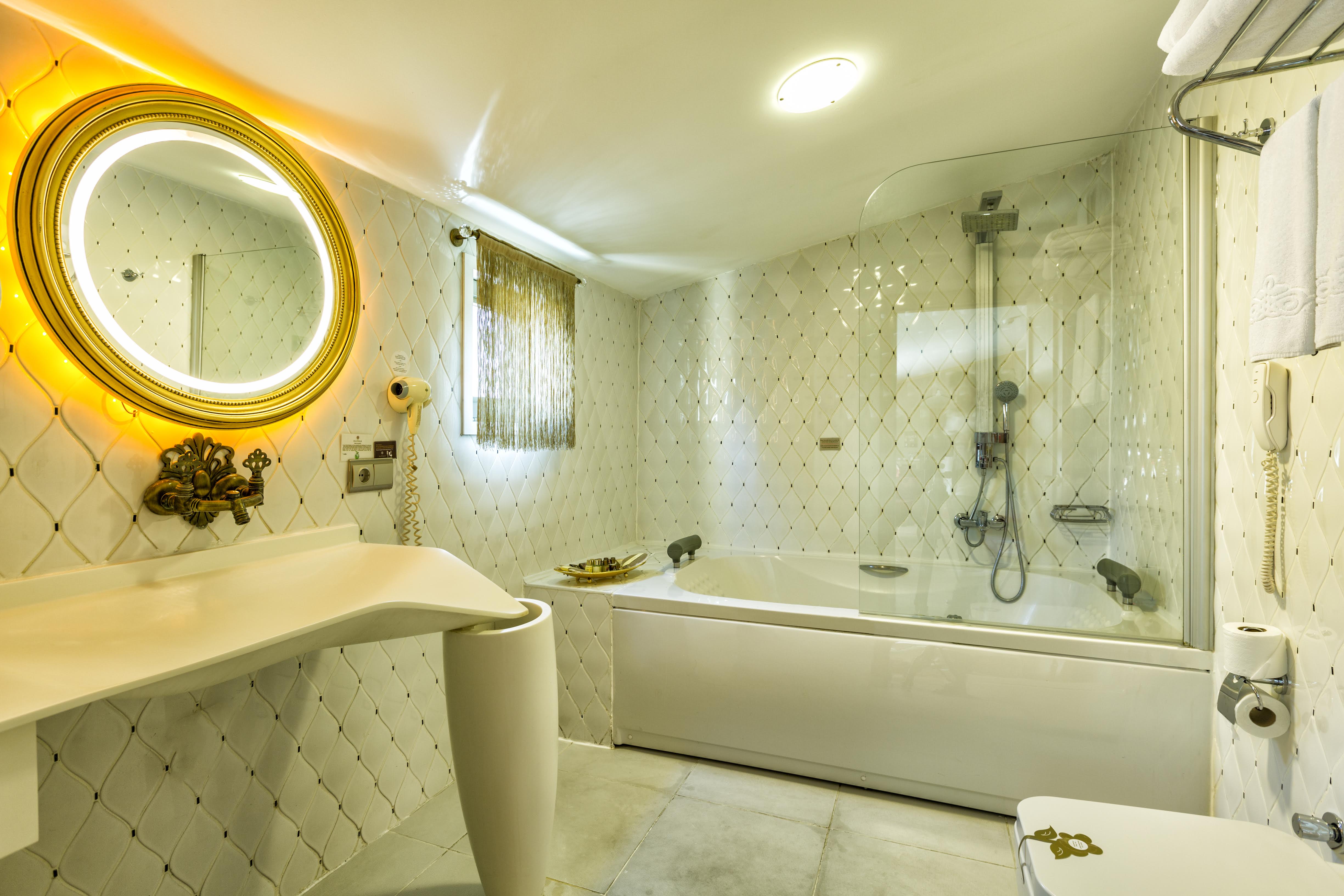 SULTAN, SUITE