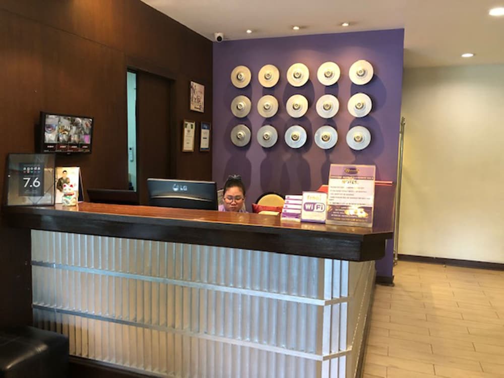 Sawasdee Hotel At Sukhumvit Soi 8 9/48