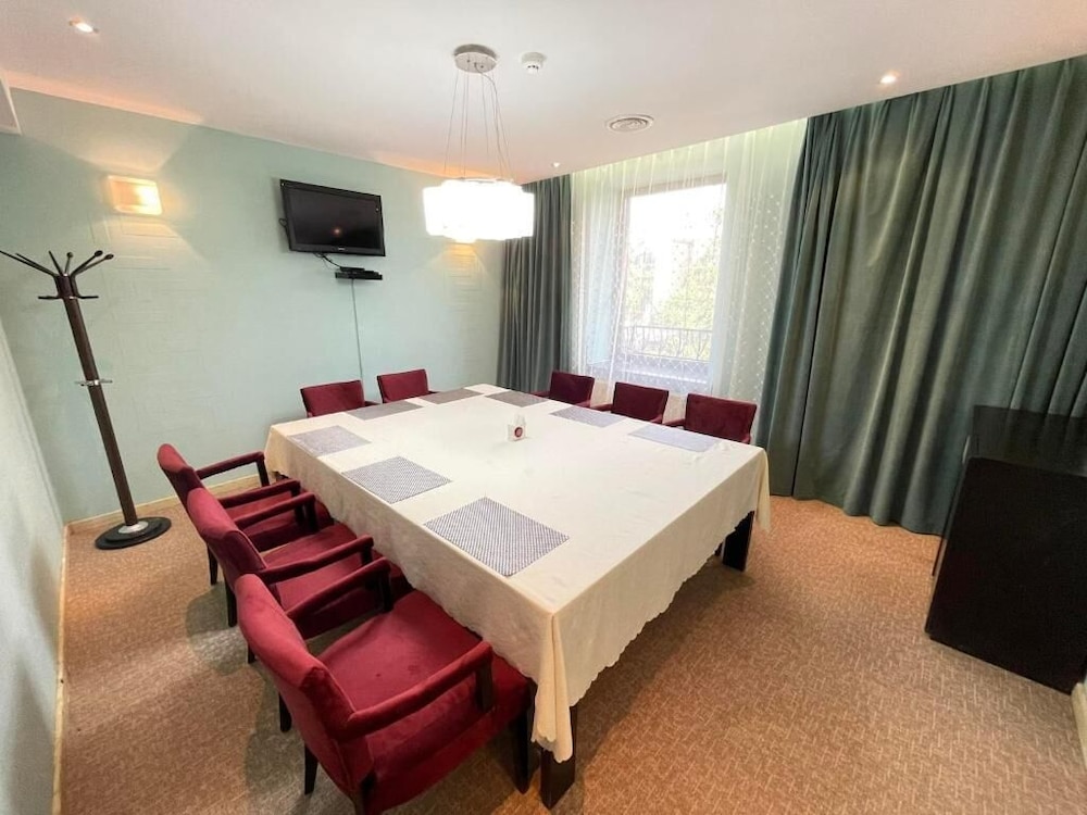 Urgoo Boutique Hotel 37/49