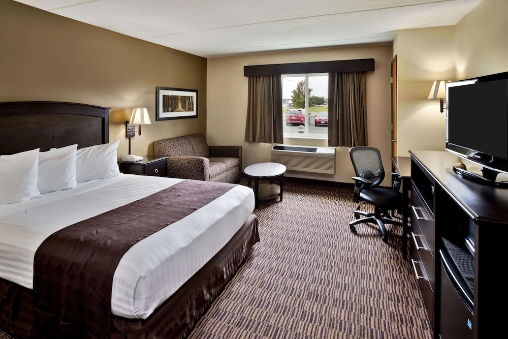AmericInn by Wyndham Beaver Dam 22/60