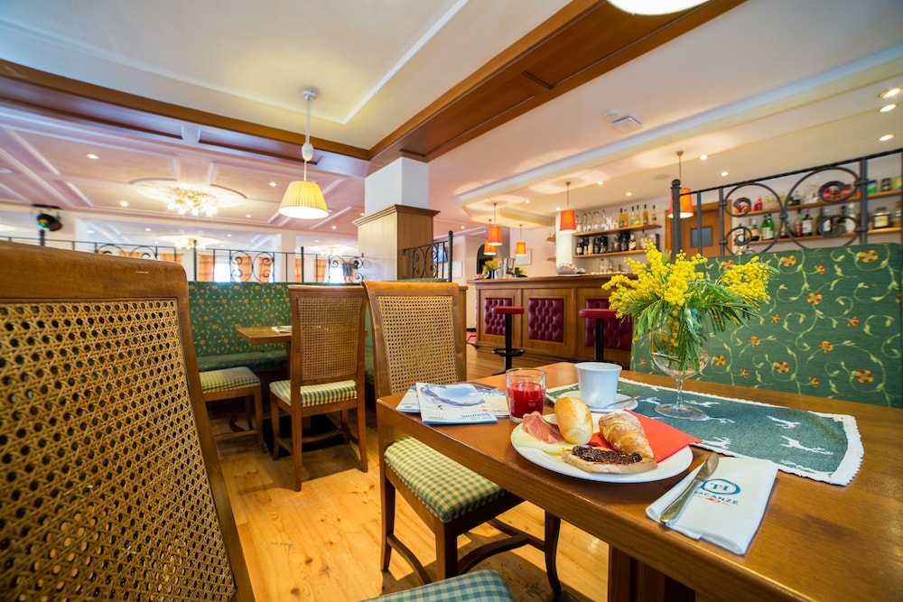 Th Corvara Greif Hotel 36/57