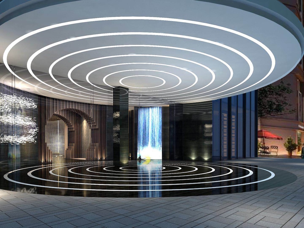 Superise Hotel 36/40