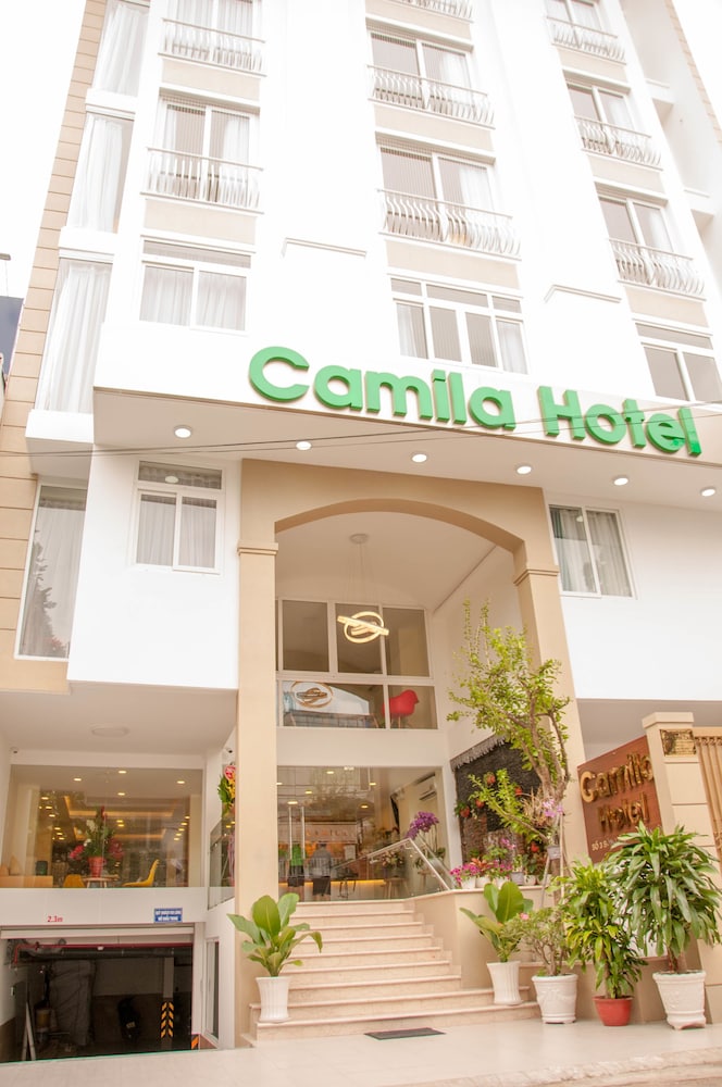 Camila Hotel 1/50