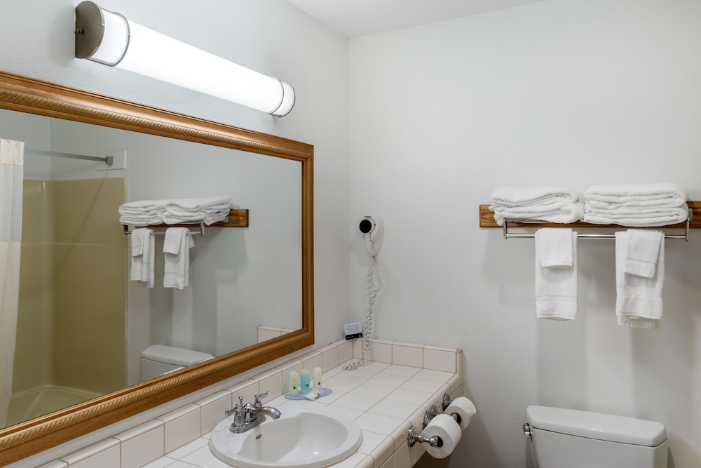 Quality Inn & Suites Capitola By The Sea 19/35