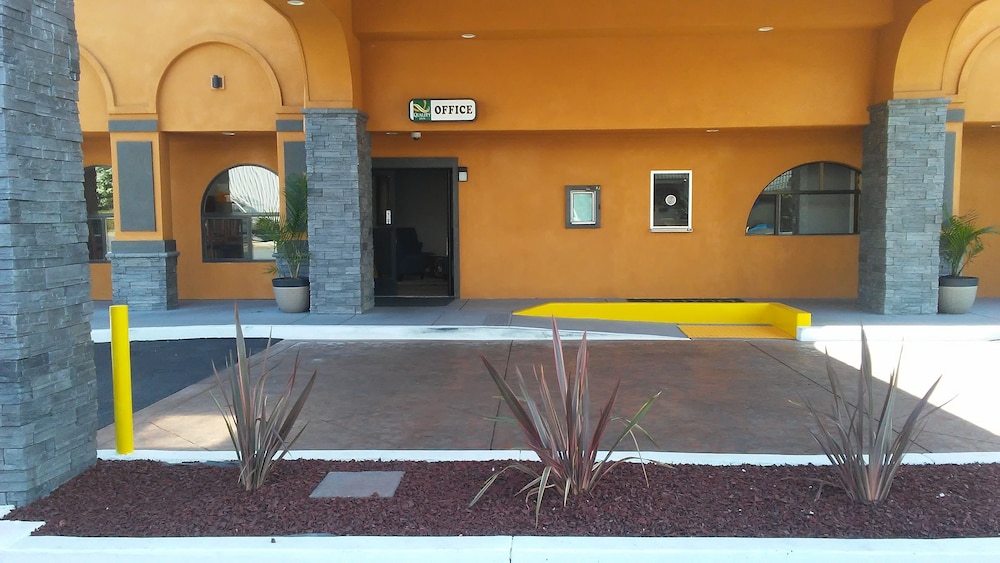 Quality Inn Redding Near I-5 21/51