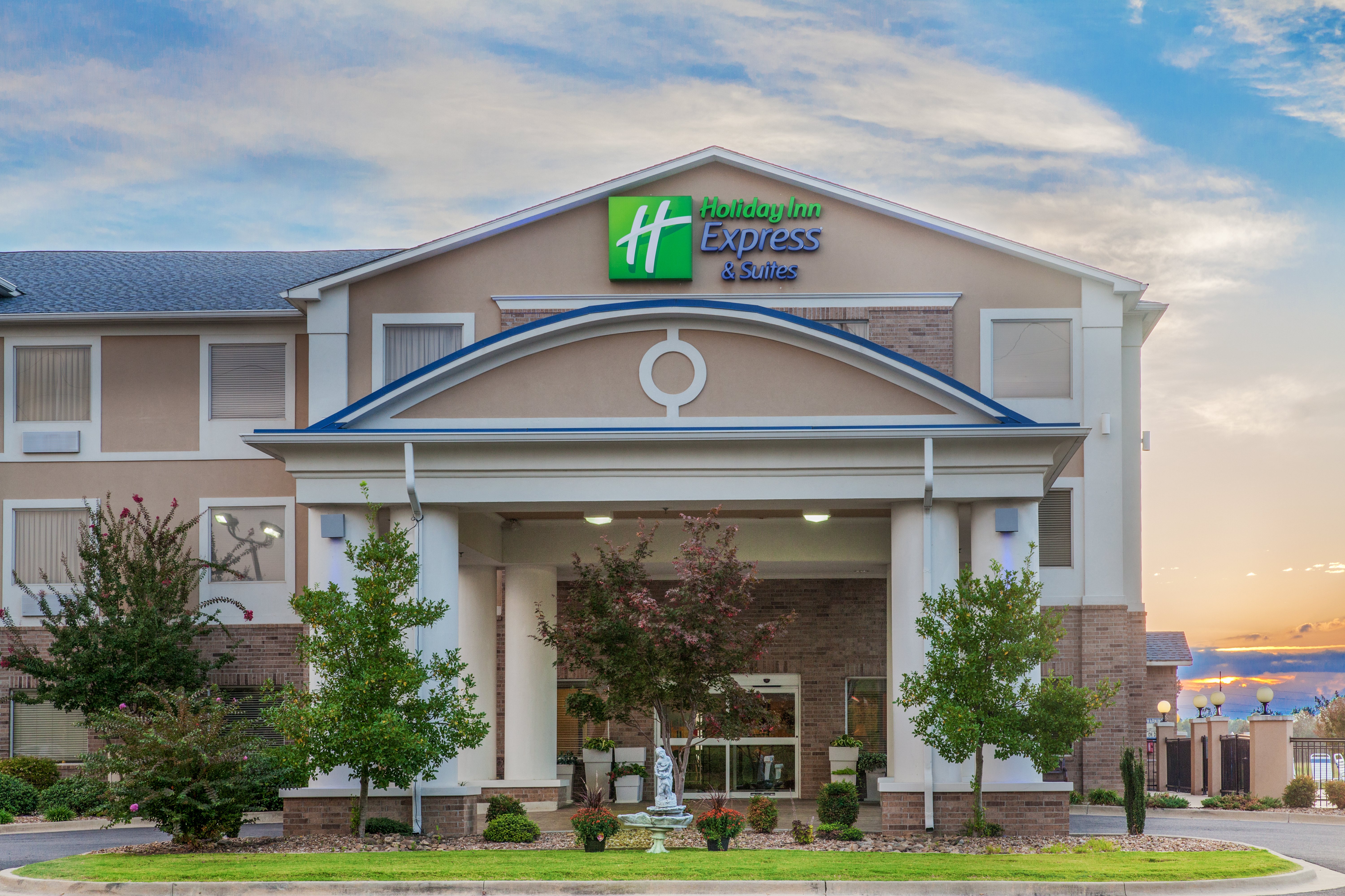 Holiday Inn Express Hotel Suites Clarksville 2/61