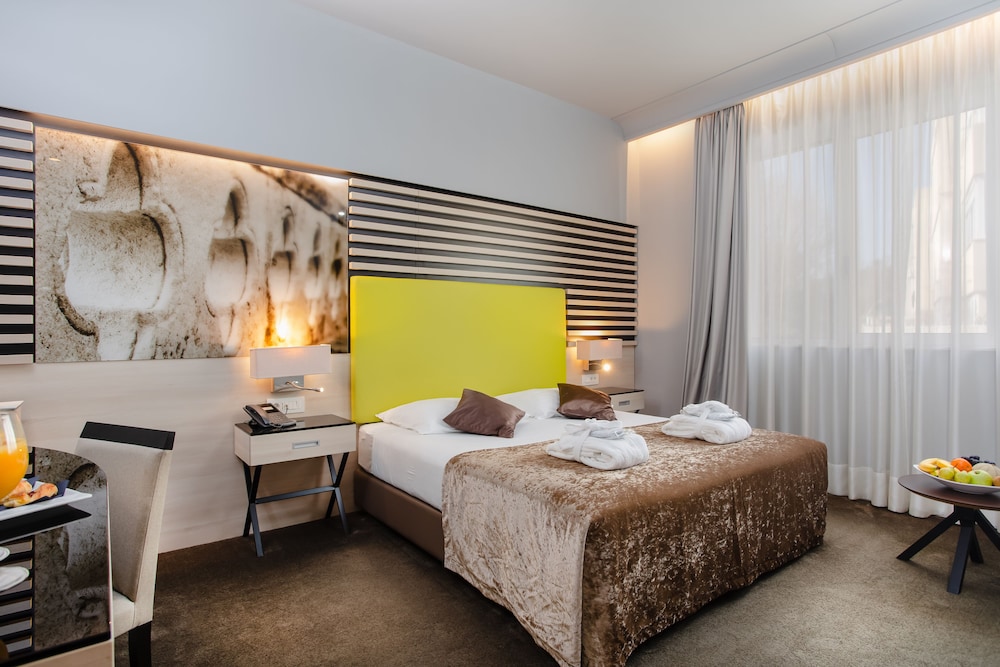 غرفة سوبيريور بسرير كينج، Lero Hotel 8/10