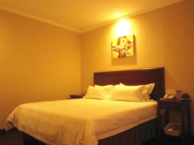 Greentree Inn Shandong Qingdao Jiaozhou Datong Mansion Express Hotel 29/60