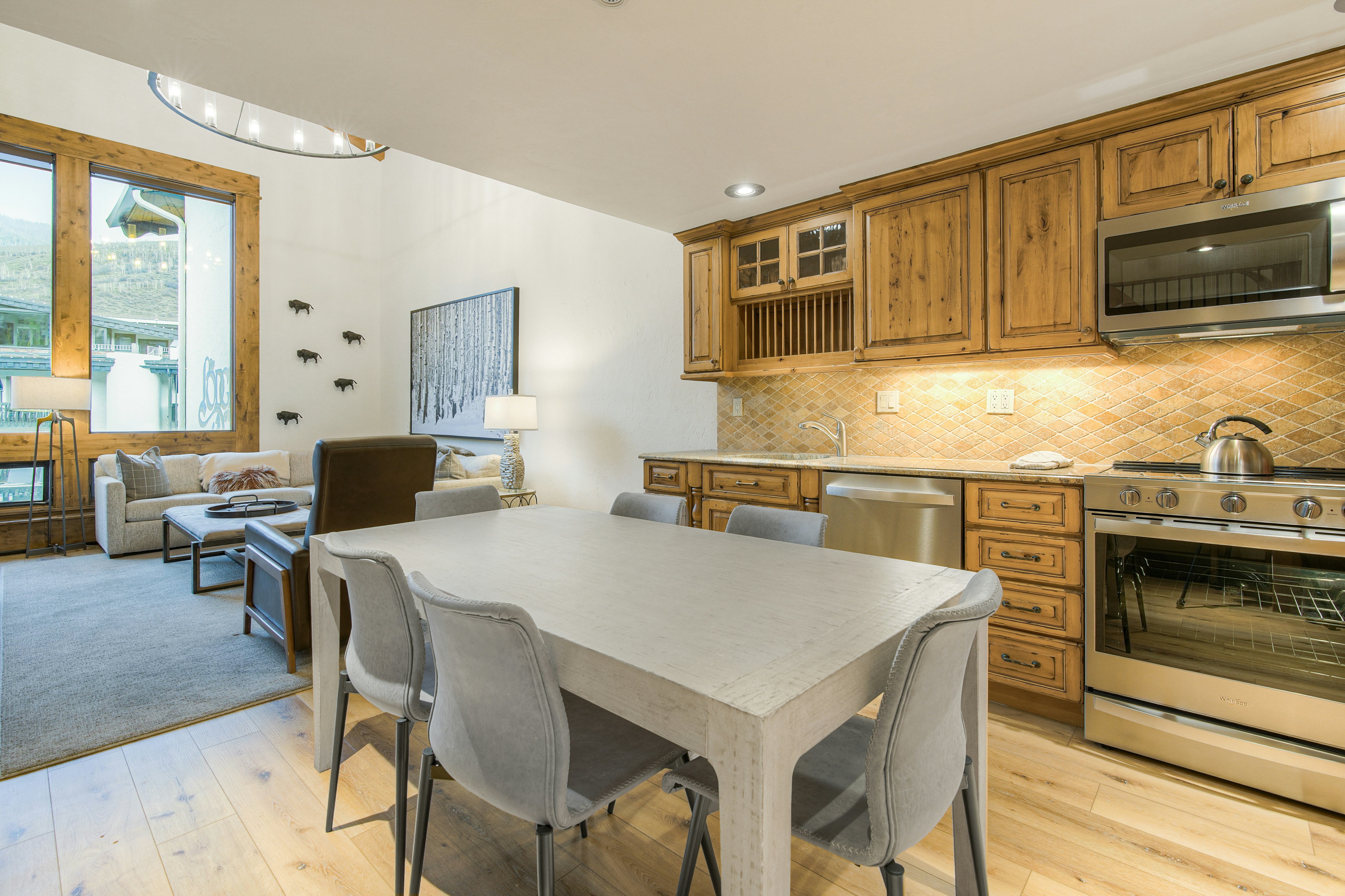 Lodge at Vail Rock Resorts 66/81