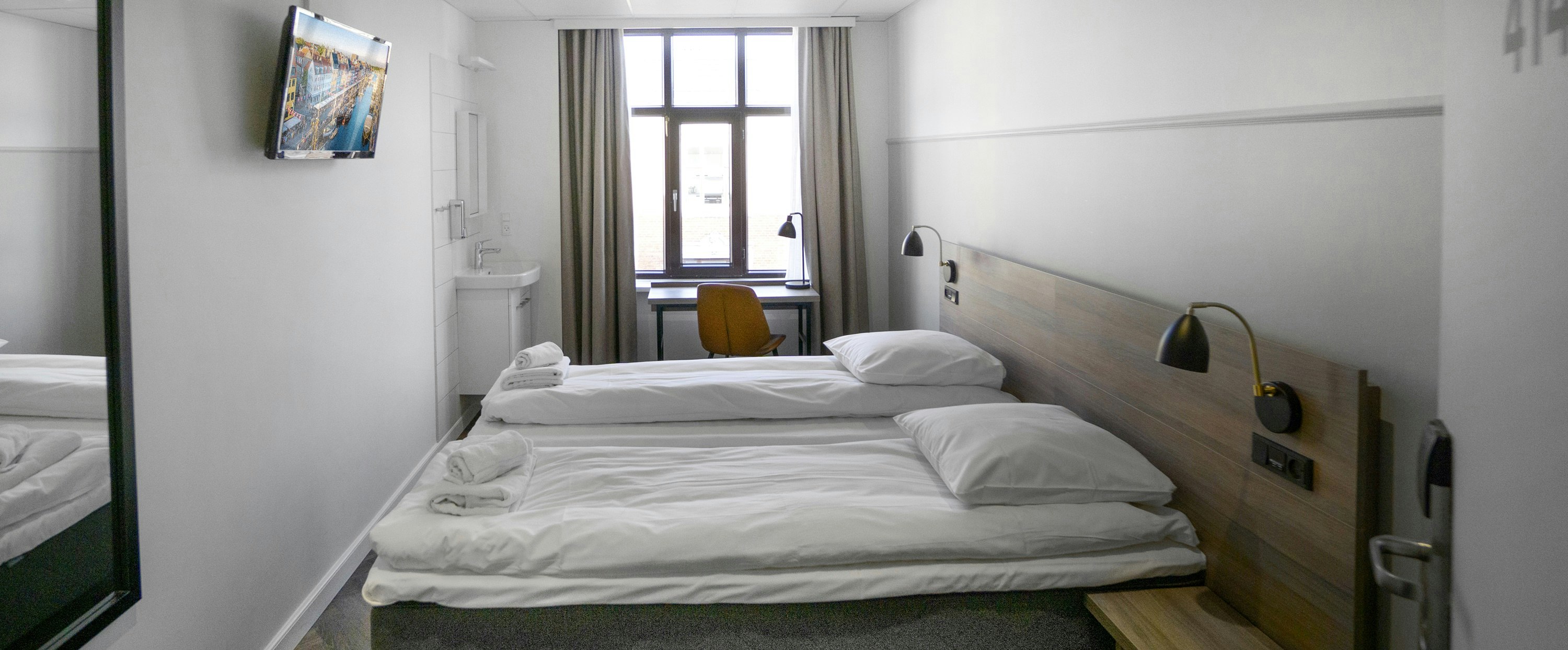 Go Hotel Saga 27/77