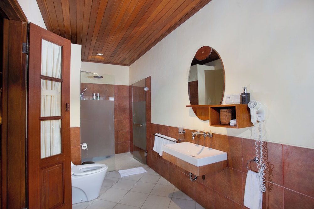 Tegal Sari Accommodation 43/50