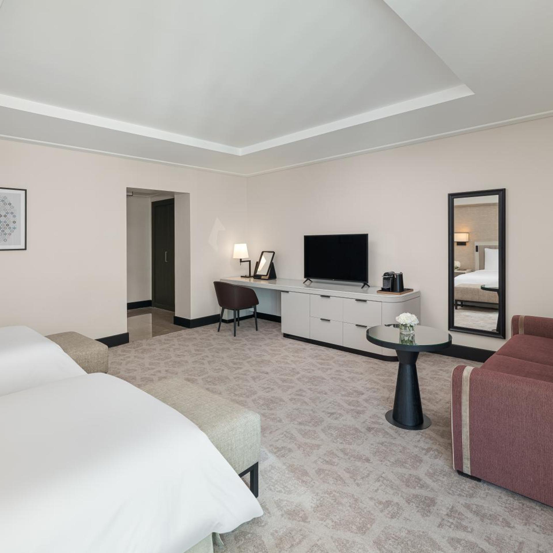 Club, Premier, Twin Beds, Partial Kaaba View, Lounge Access