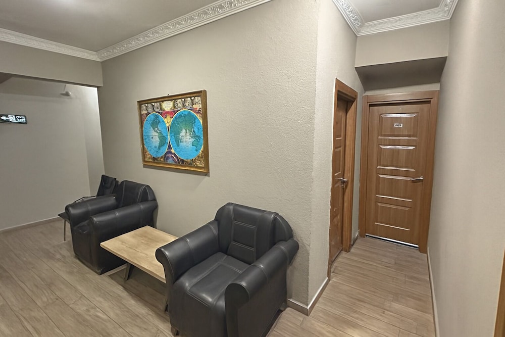 Biter Hotel 24/44