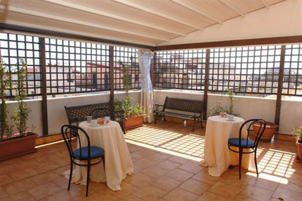 La Residenza Hotel 54/59