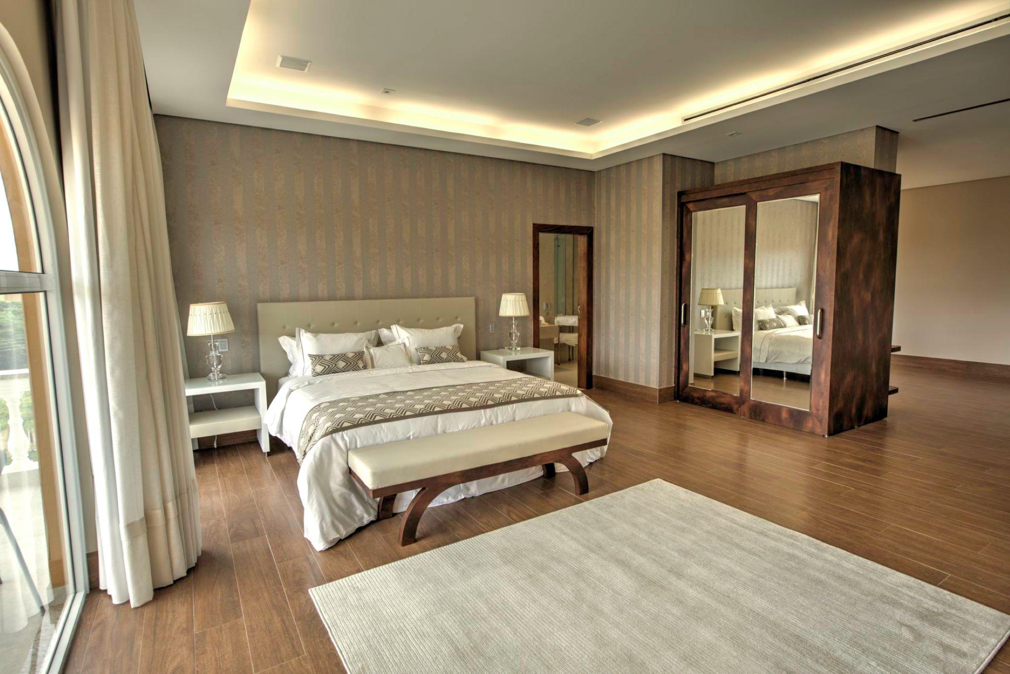 Crystal, Master, Suite, King Bed, Garden View
