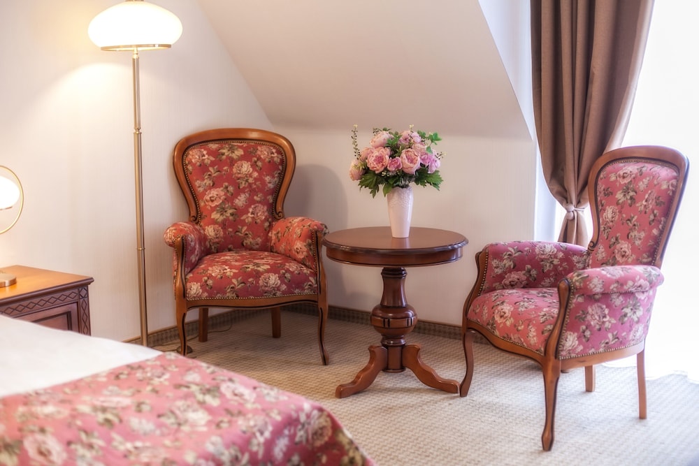 Hotel Paryski Art & Business 38/50