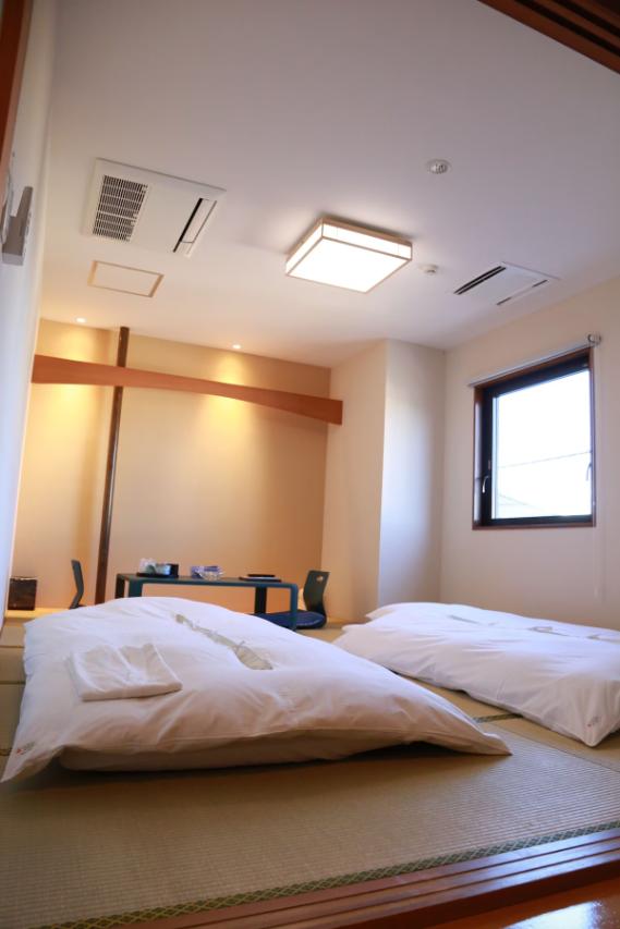 Hotel Crown Hills Arakawaoki 14/40