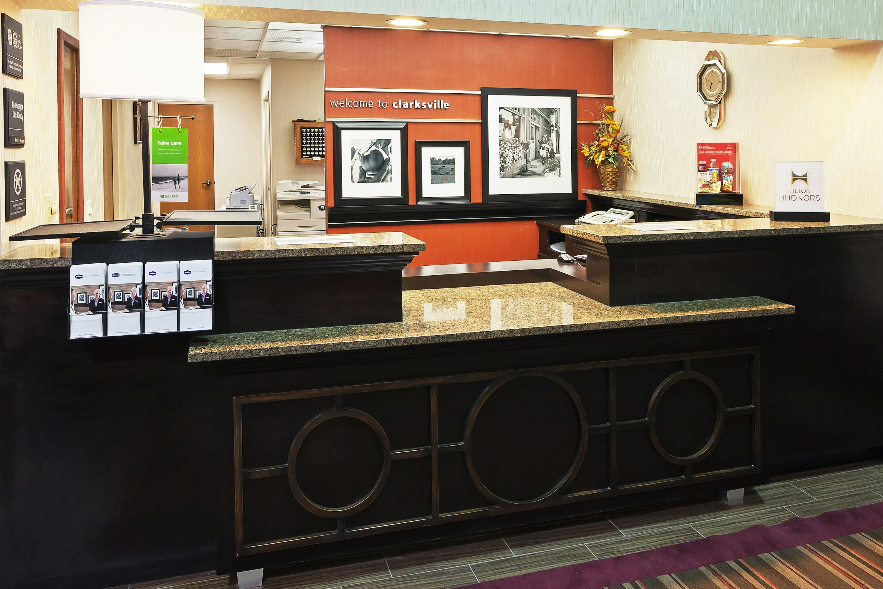 Hampton Inn Clarksville 12/77