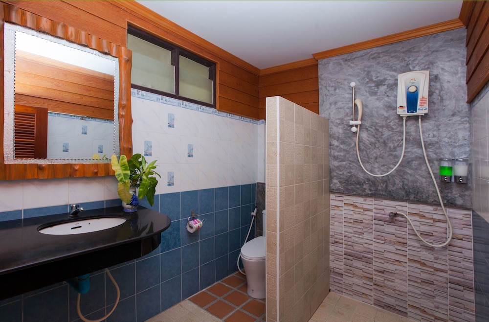 LANTA RIVIERA RESORT 27/37