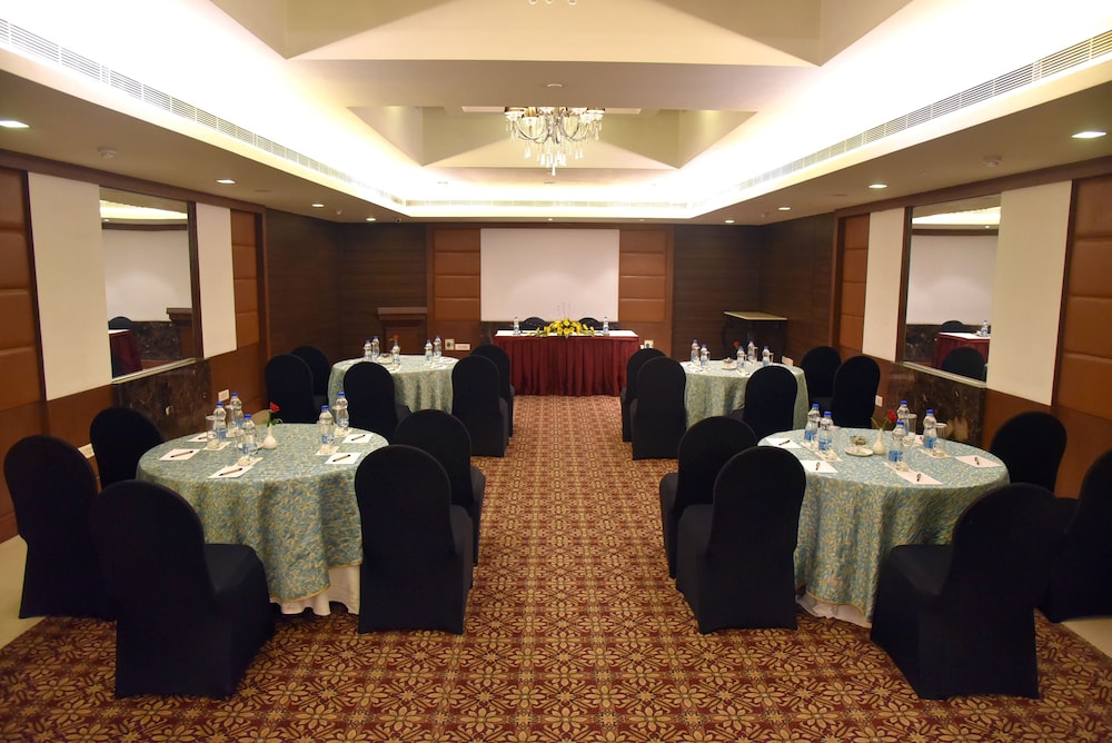 Radisson Hotel Varanasi 63/73