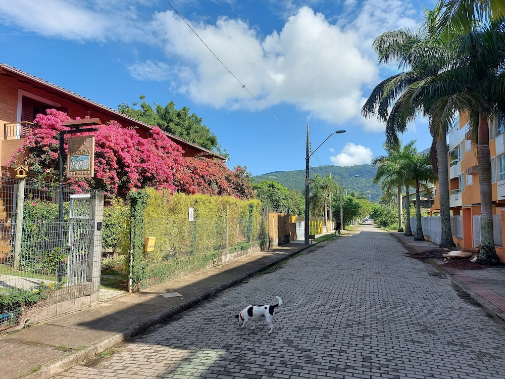 Pousada Casa Da Lagoa 40/49