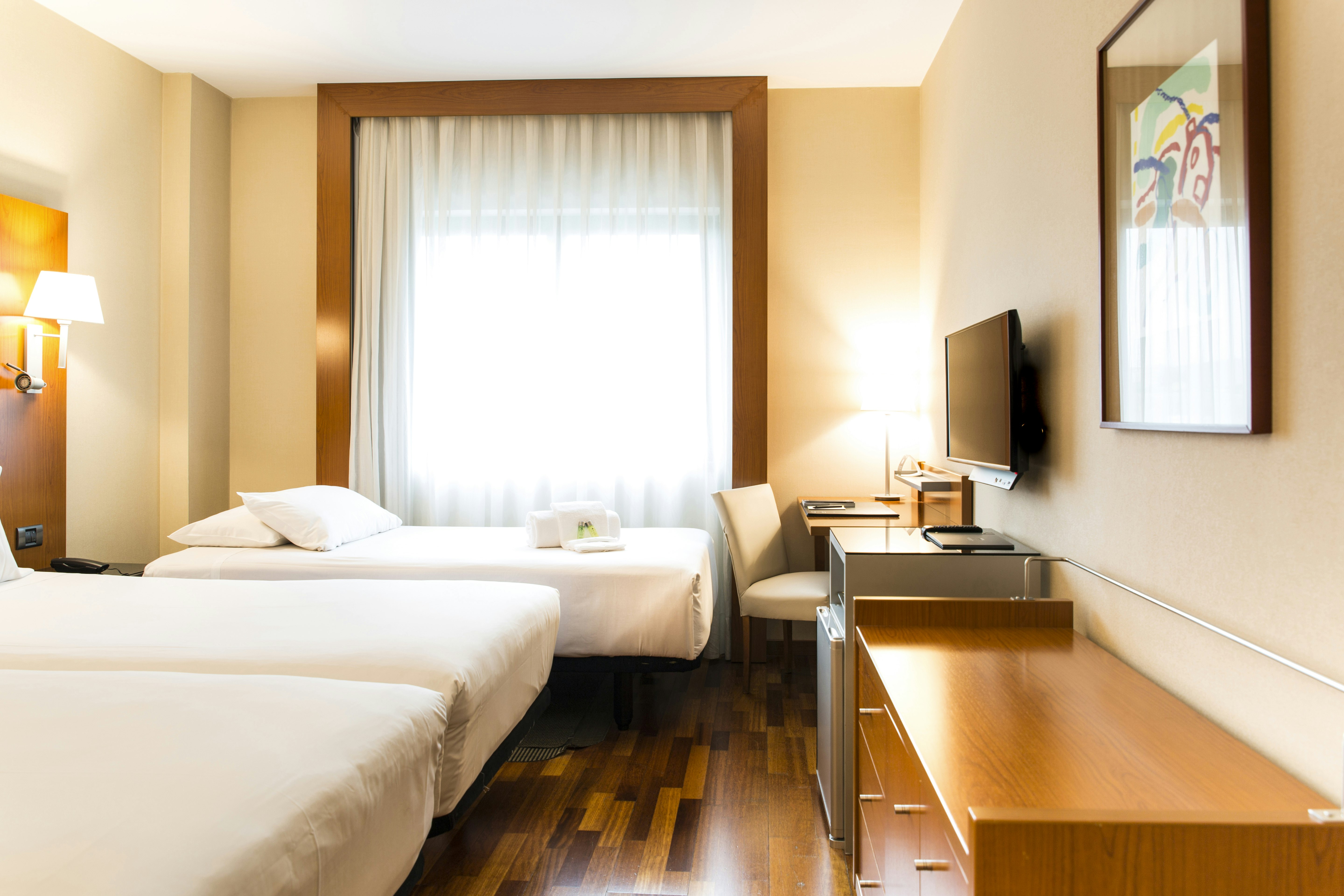 غرفة كلاسيكية بسريرين منفصلين مع سرير إضافي، Sercotel Ab Rivas Formerly Ac Hotel Rivas Vaciamadrid 2/2