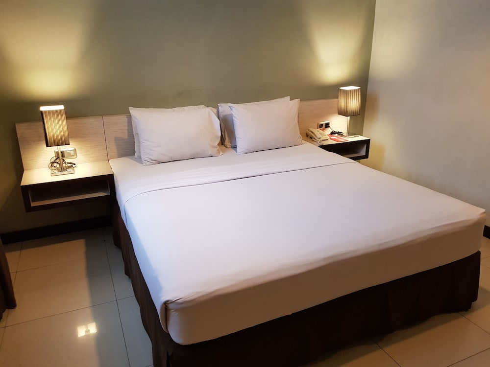 N3 Hotel Zainul Arifin 16/37