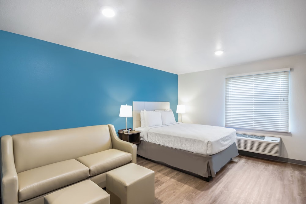 WoodSpring Suites Elgin - Chicago 33/56